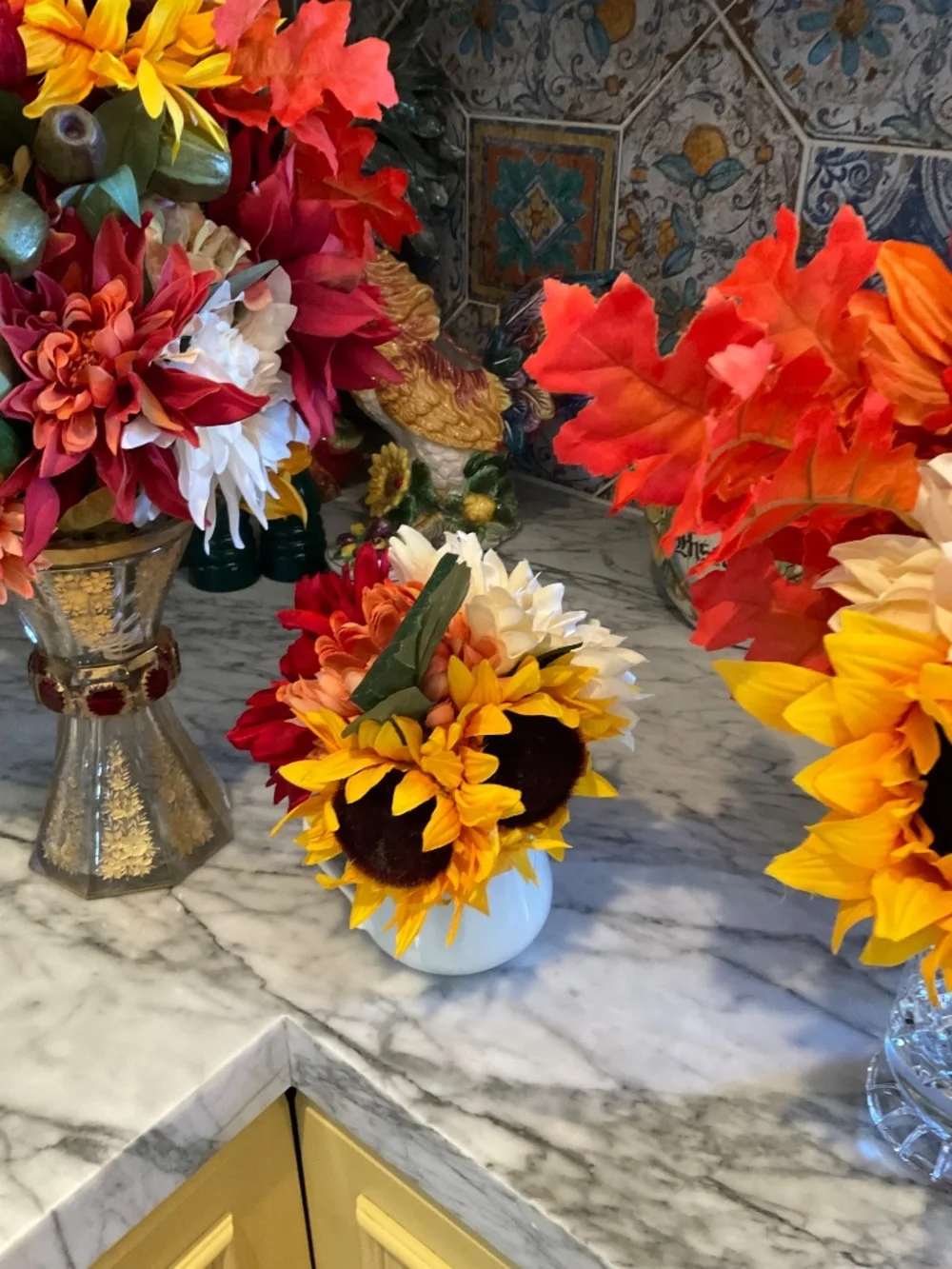 Set of 6 fall faux floral boquets in various sizes ( vases NOT included)
